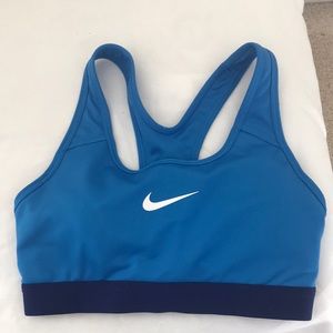 Nike sports bra XS